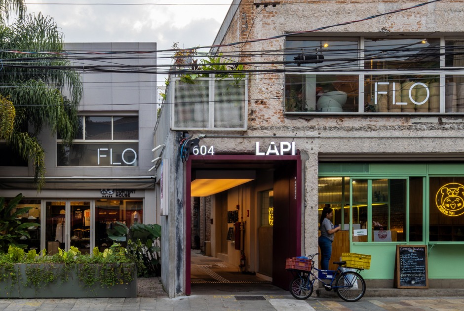 LAPI fase 2 por Superlimão. Fotografía por Maíra Acayaba