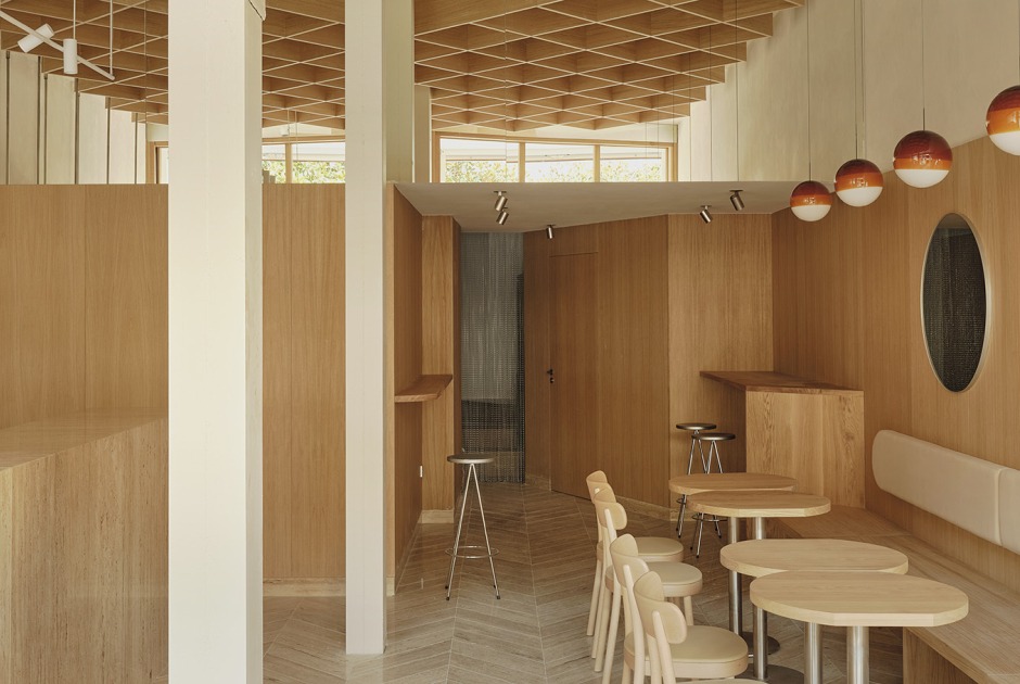 Regma Ice Cream Parlour by Zooco Estudio. Photograph by David Zarzoso