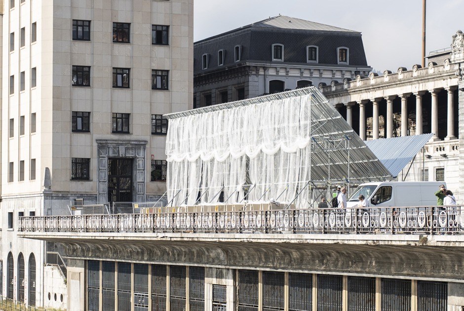 Etxenoi por AMA Architectural Office. Fotografía por Mikel Blasco. Imagen cortesía por Mugak/2025