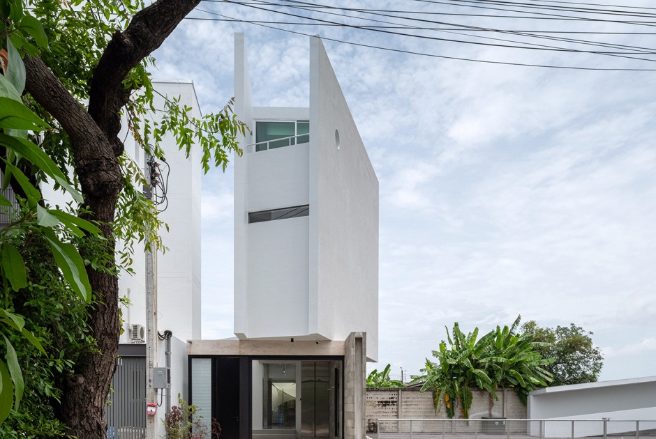 AA House by PHTAA. Photograph by Kukkong AA House by PHTAA. Photograph by Kukkong