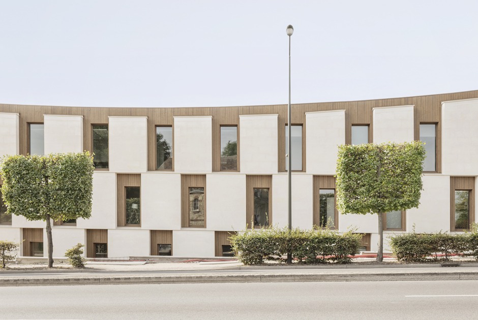 iXcampus Design School by SAME. Photograph by Schnepp Renou iXcampus Design School by SAME. Photograph by Schnepp Renou