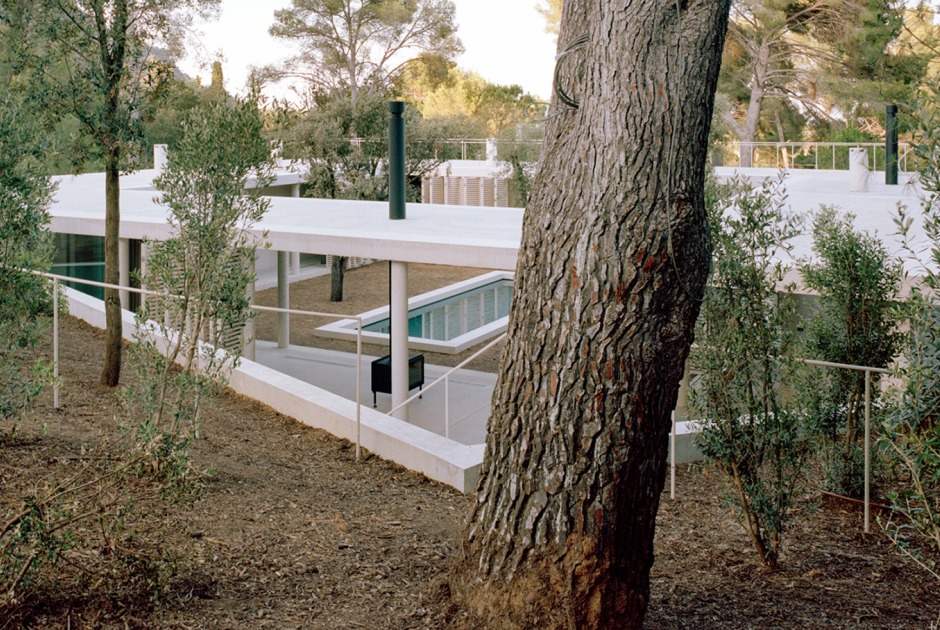Patio House by Arquitectura-G. Photograph by Maxime Delvaux
