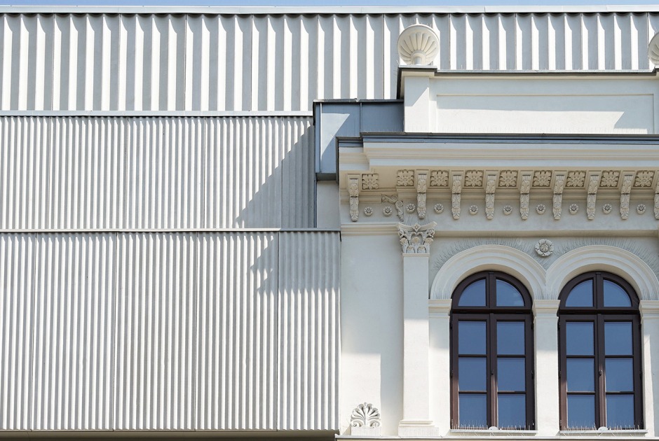 Teatro Żeromski en Kielce por WXCA. Fotografía por Oliwia Pakuszewska