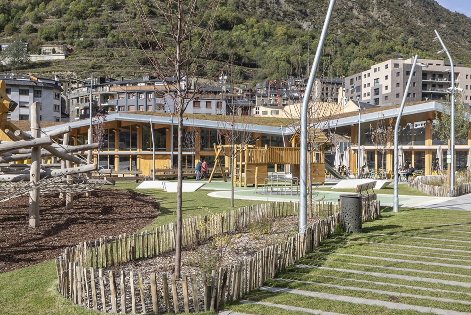 Parc de l’Ossa by Altura arquitectes. Photograph by Rafael Vargas