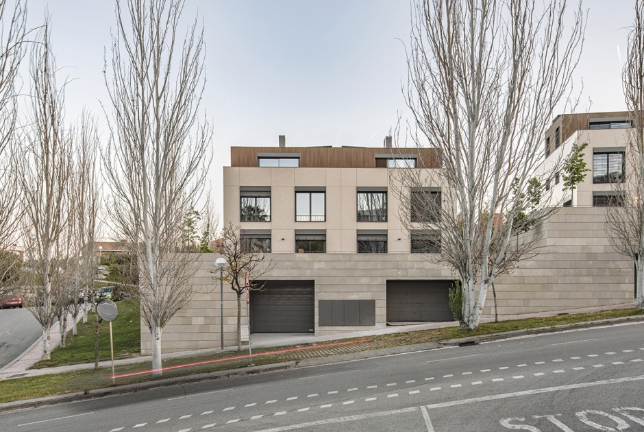 Tiana Hills por Sau taller d'Arquitectura. Fotografía por Andrés Flajszer 