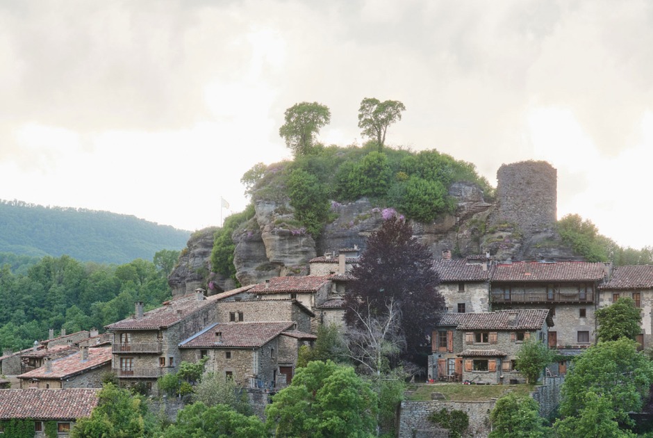 "Can Saltiri" by Carles Enrich Studio. Photograph by Adrià Goula 