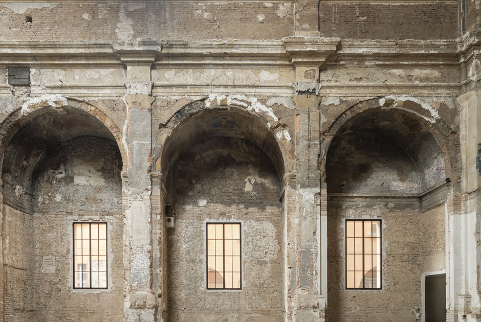 Restauración San Barbaziano por Studio Poggioli. Fotografía por Alessaandro Saletta