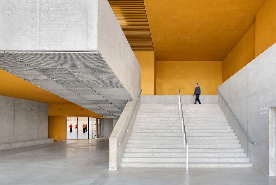 SPOT Multipurpose Sports Centre in Thionville by Dominique Coulon & associés. Photograph by Eugeni Pons 