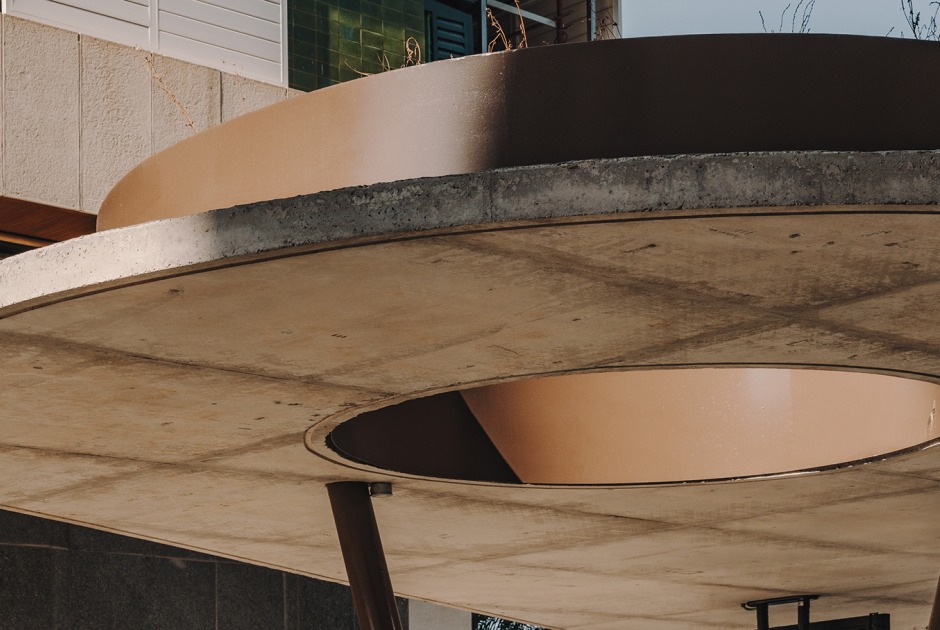 Intercambiador de autobuses urbanos Dr. Caro de Elche por ARN / Arquitectos. Fotografía por Oleh Kardash Horlay  