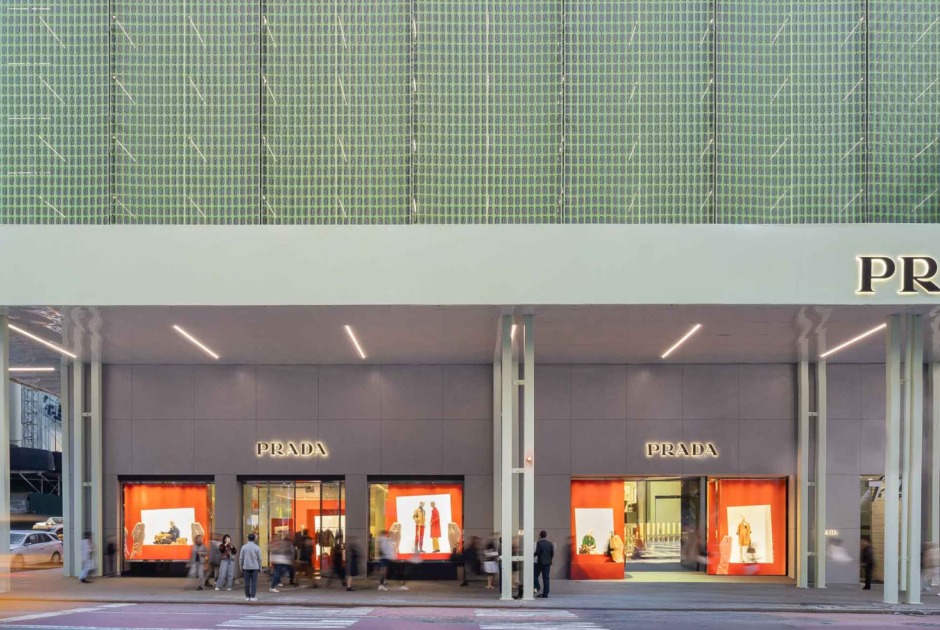 Prada 5th Ave Facade by 2x4 Design. Photograph by Bridgit Beyer, courtesy of Prada