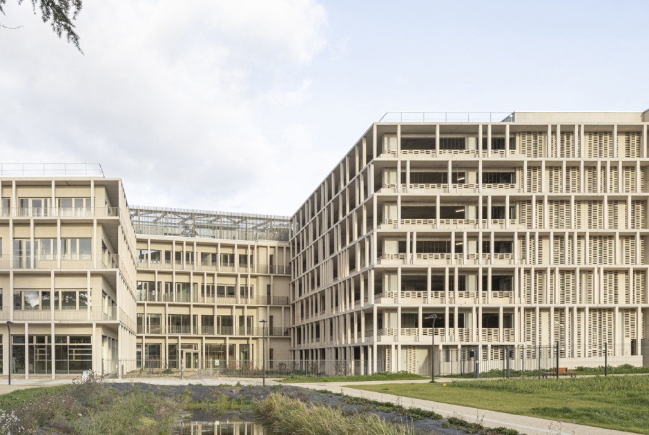 Eure Paramedical Training Institute (IFPE) by VIB architecture. Photograph by Cyrille Lallement