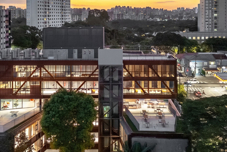 Nueva sede de la Universidad Rudolf Steiner por Biselli Katchborian. Fotografía por Nelson Kon