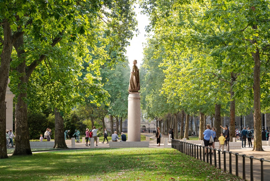 Estatua de la Reina en el Monumento a la Reina Isabel, por Foster + Partners y equipo