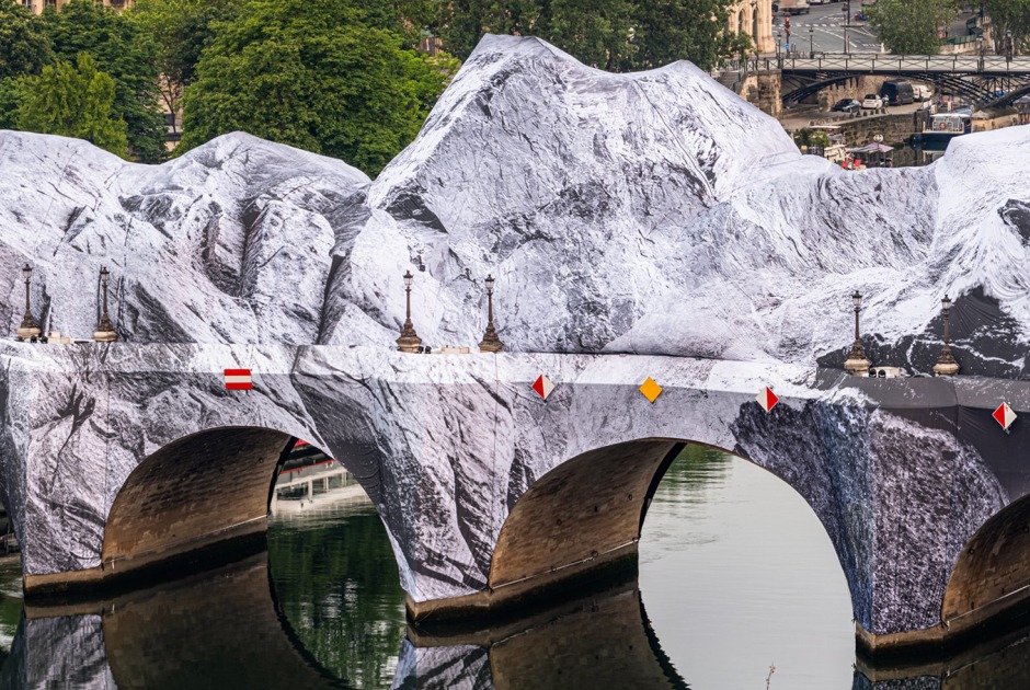 JR. «La Caverne du Pont Neuf». 2026. Fotografía cortesía de Atelier JR