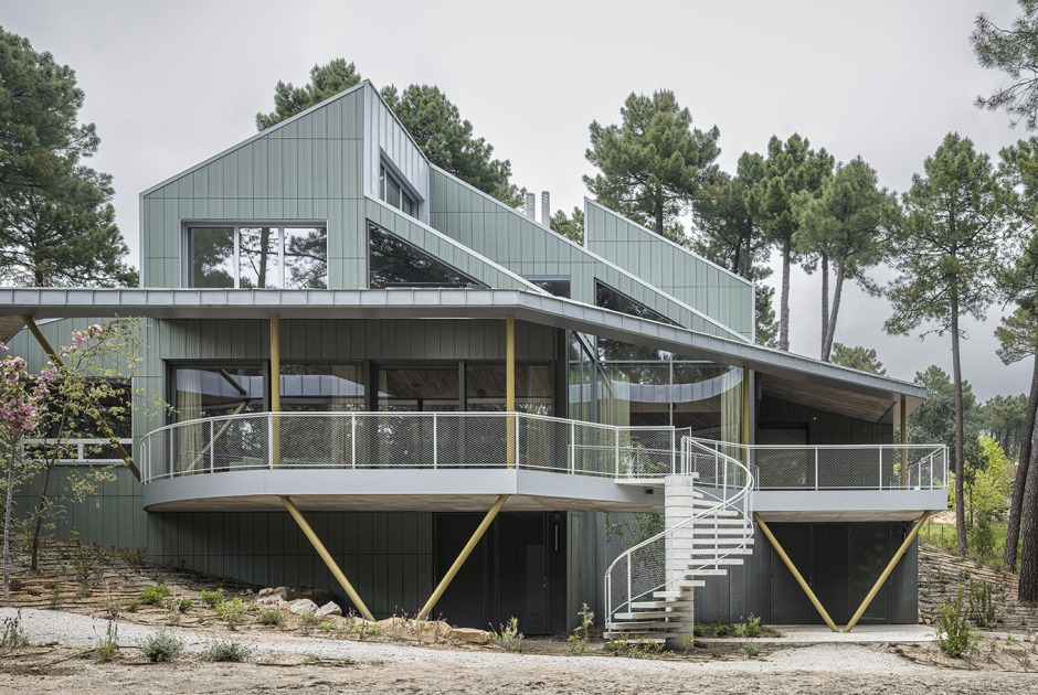 Camp-Alliances. Untanking Housing by Ignacio G. Galán, Álvaro M. Fidalgo, Arantza Ozaeta. Photograph by Imagen Subliminal