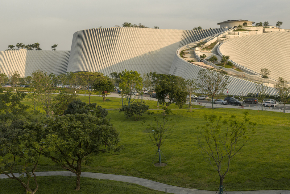 Shenzhen Natural History Museum by 3XN, B+H, Zhubo Design. Photograph by Adam Mørk