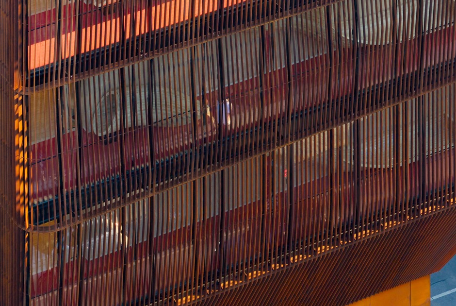 "Kinderoase an der TUM" by Kéré Architecture. Photograph by Iwan Baan