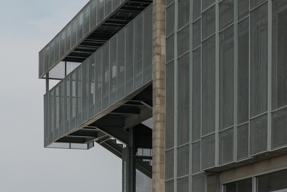 LPP Industrial Facility by PHTAA. Photograph by Kukkong Thirathomrongkiat