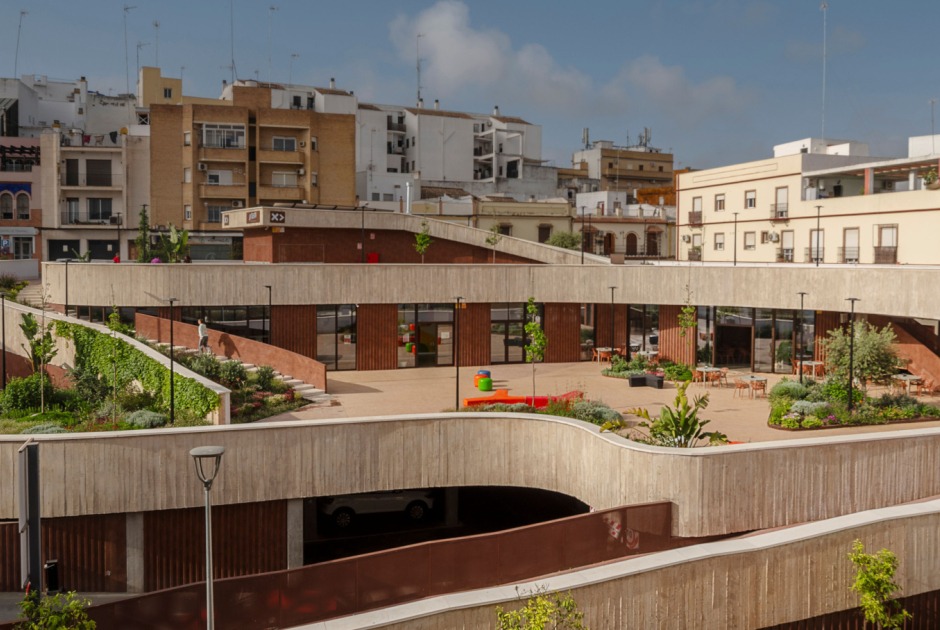 Casa de la juventud por DUNAR arquitectos + Felipe Retuerto. Fotografía por RN Fotógrafos 
