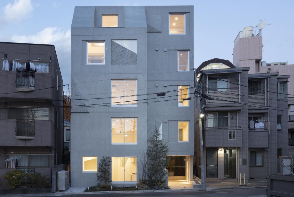Shin-Nakano Trapezoidal by Ryuichi Sasaki Architecture. Photograph by Takumi Ota Photography