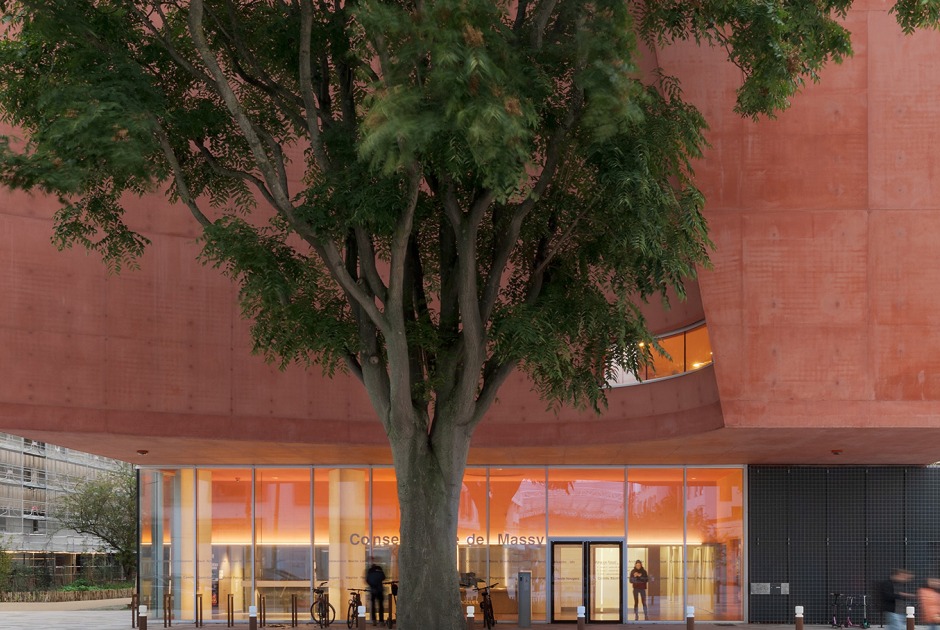 Conservatorio de Danza, Música y Teatro por Dominique Coulon & associés. Fotografía por Eugeni Pons