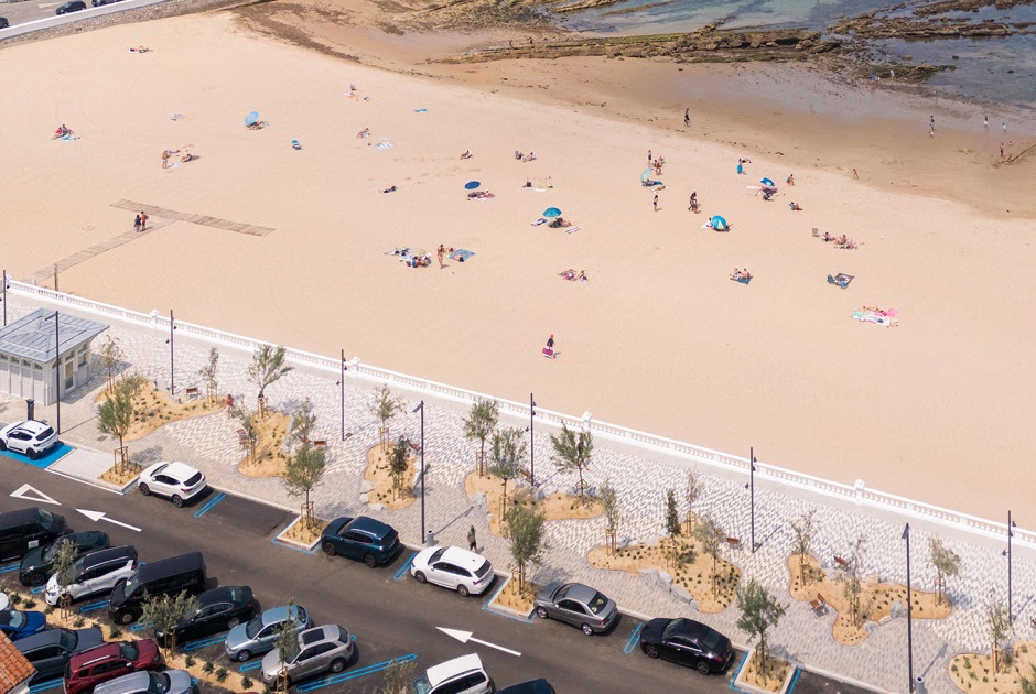 Paseo Marítimo de Comillas por Héctor Navarro + arkhitekton. Fotografía por Imagen Subliminal 