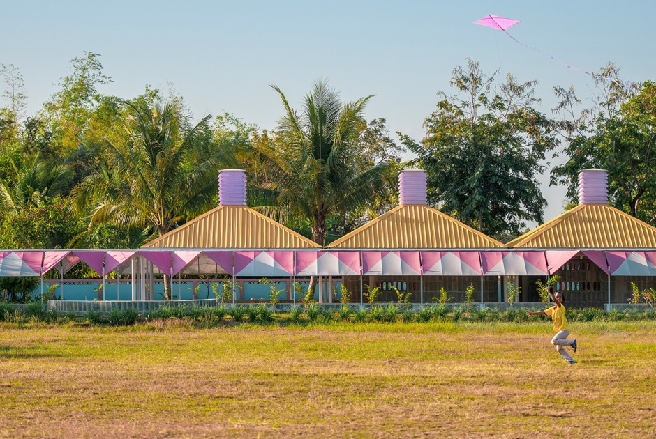 Bang Nong Saeng Kindergarten by Sarquella Torres Architects. Photograph by Beer Singnoi