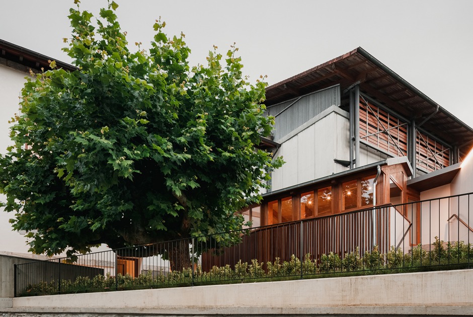Edificio Elizatea por RUE arquitectos. Fotografía por Aitor Estévez