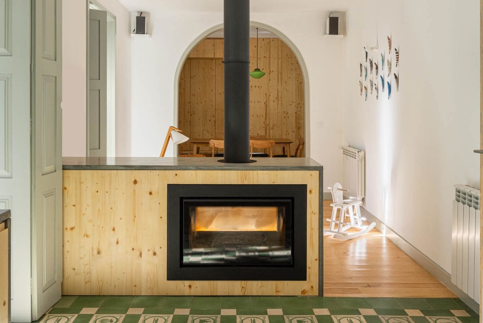 House in Bencanta by Filipe Pina. Photography by Ivo Tavares Studio
