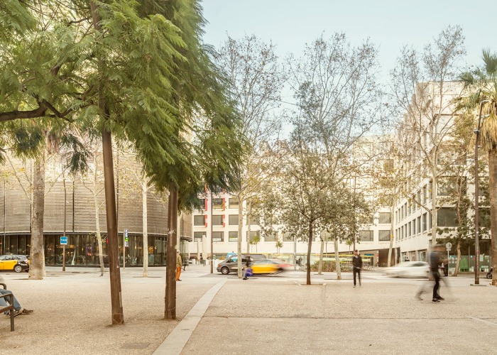 Rambla del Raval y entorno por VORA. Fotografía por Adrià Goula