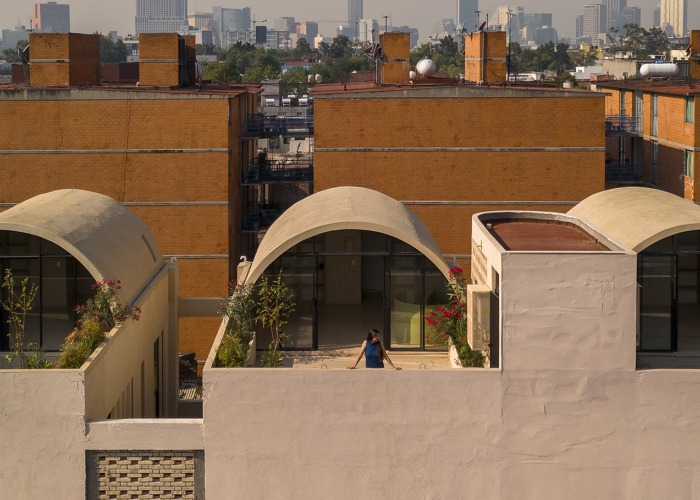 Mariano Azuela 194 by Bloqe Arquitectura. Photograph by Pavelin