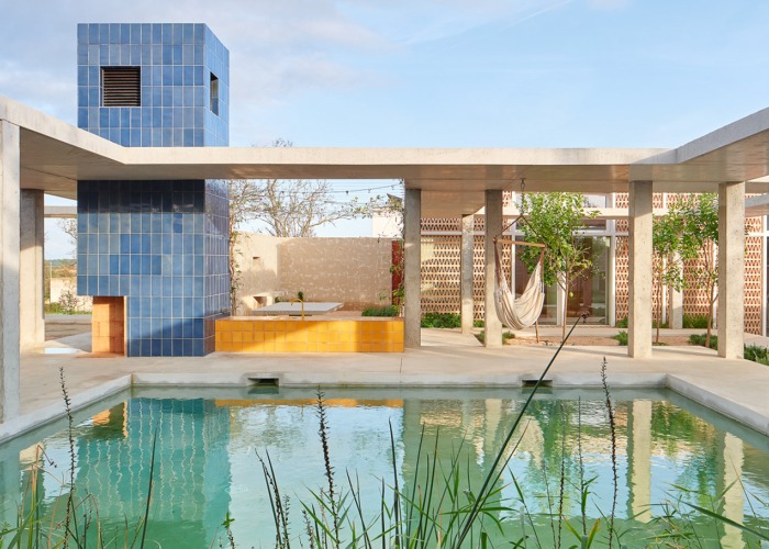 Casa Tres Patis by Twobo Arquitectura. Photograph by José Hevia