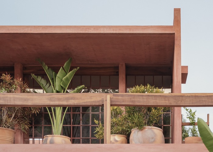Red House by Ángel García Arquitectura. Photograph by César Béjar Studio