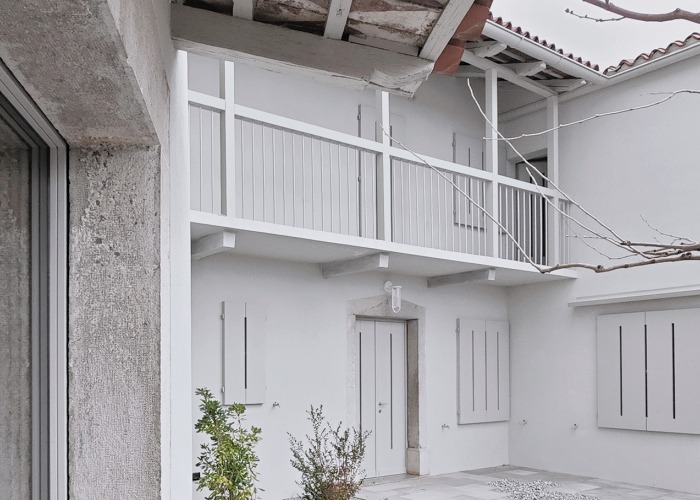 Avber House by OFIS arhitekti. Photograph by Janez Martinčič