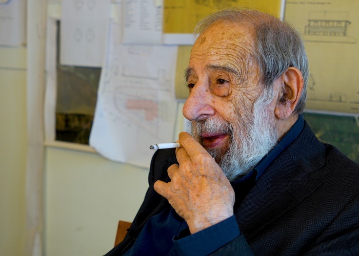 Documental «El primer Siza» por Sara Nunes. Imagen cortesía de Building Pictures