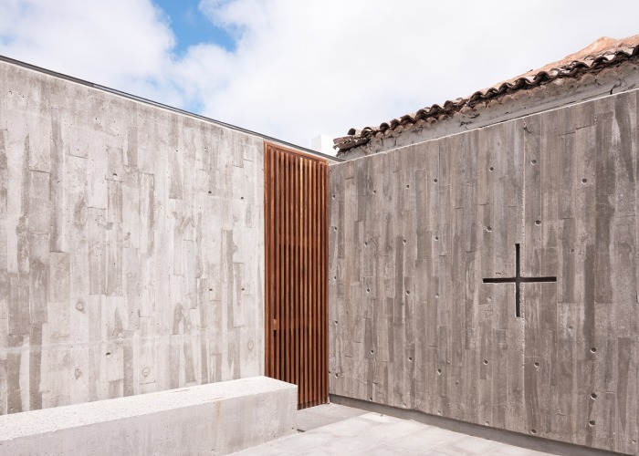 Iglesia de San Miguel Arcángel de Geneto por Alejandro Beautell. Fotografía por Flavio Dorta 