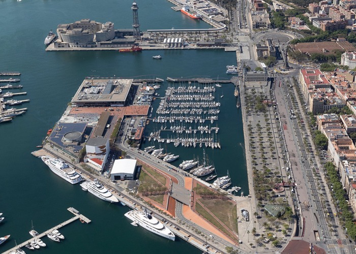 Vista de pajaro del Moll d’Espanya en el Port Vell, Barcelona