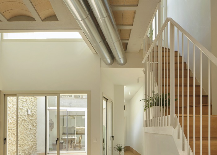 «Casa per a piano i violí» por ENDALT + Josep Eixerés. Fotografía por David Zarzoso