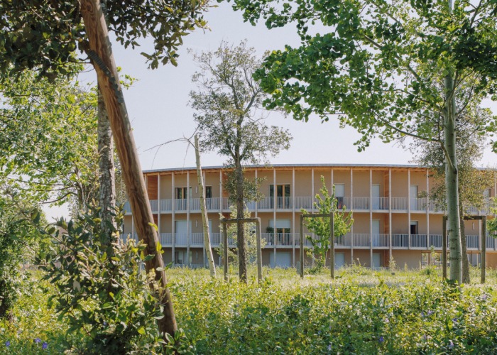 Viviendas sociales por Régis Roudil Architectes. Fotografía por Bastien Treille