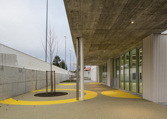 Escuela infantil CPI As Mirandas por 16uno arquitectos. Fotografía por Héctor Santos-Díez