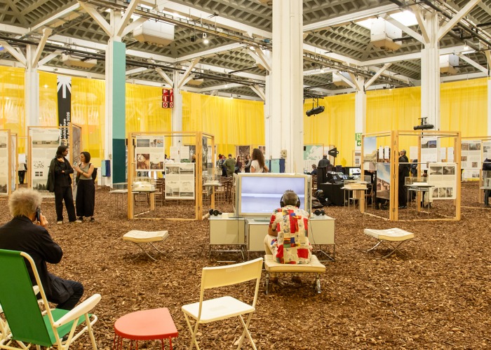 «¿Qué es esto? ¿Un spa, un gimnasio, un zoo de animales pequeñitos?». La Fundació Mies van der Rohe exhibe su colección en el Palau Victòria Eugènia. Fotografía por Anna Mas