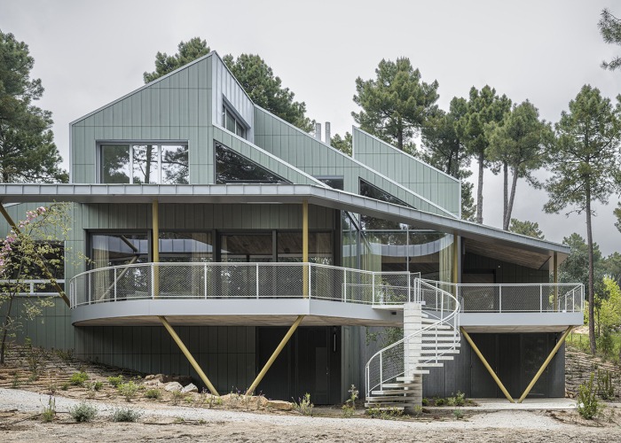«Camp-Alliances. Untanking Housing» por Ignacio G. Galán, Álvaro M. Fidalgo, Arantza Ozaeta. Fotografía por Imagen Subliminal 