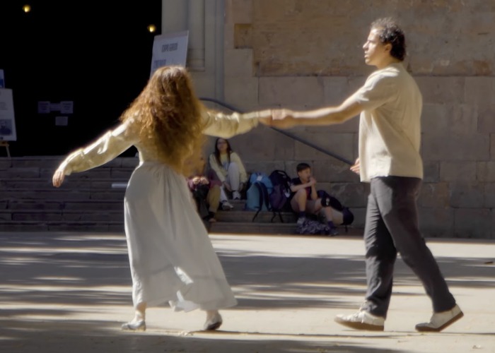 «Waltz Romance» por Leon Guallart 