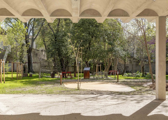 "Espace Ambroise Croizat" TAUTEM Architecture. Photograph by Luc Boegly