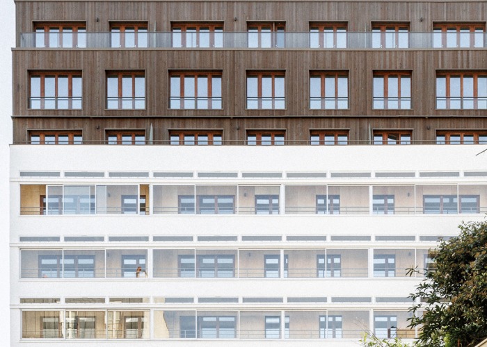 Reconstrucción de un edificio de garaje en un edificio de 63 apartamentos por Atelier Tequi Architects. Fotografía por 11h45 - Florent Michel