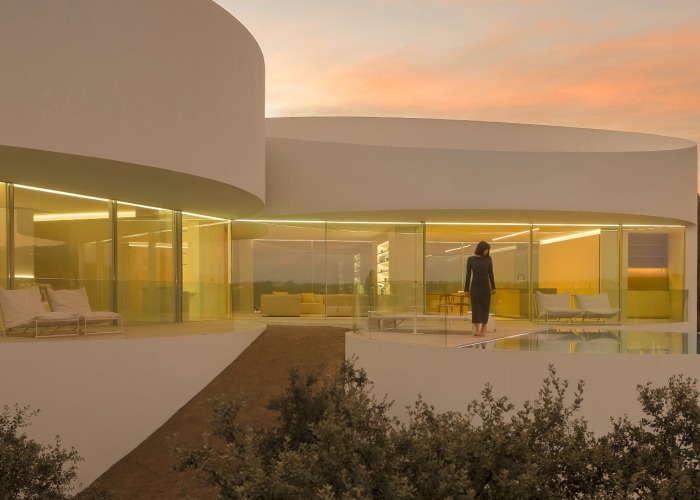 Casa en Las Rozas por Fran Silvestre Arquitectos. Fotografía por Fernando Guerra