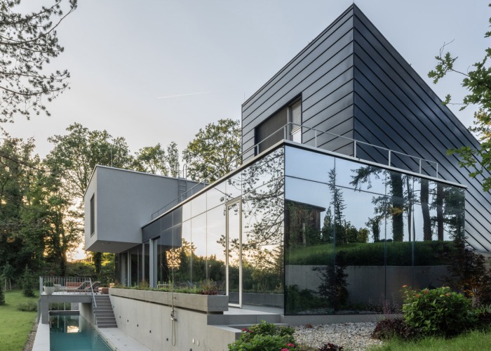 Casa curiosa por FORVM arhitektura. Fotografía por Bosnic+Dorotic