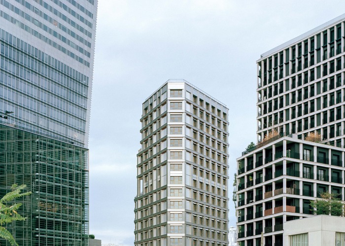 «La Tour Commune» por Vincent Lavergne + Atelier WOA. Fotografía por Séverin Malaud