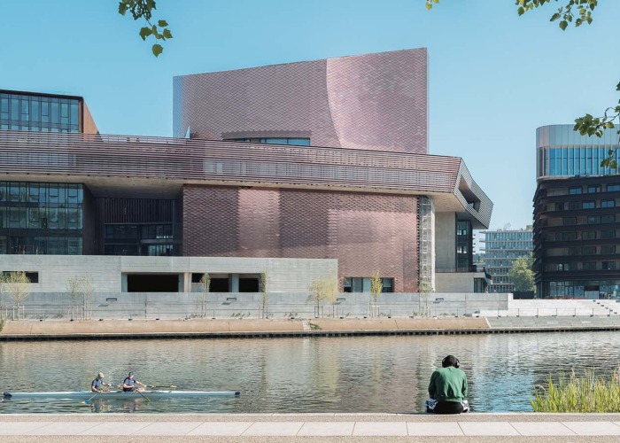 Le Large – Centro de Arte de Pointe des Arts – Isla Seguin por RCR Arquitectes + CALQ Architects. Fotografía por Nicolas Trouillard