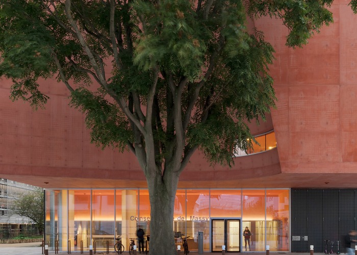 Conservatorio de Danza, Música y Teatro por Dominique Coulon & associés. Fotografía por Eugeni Pons